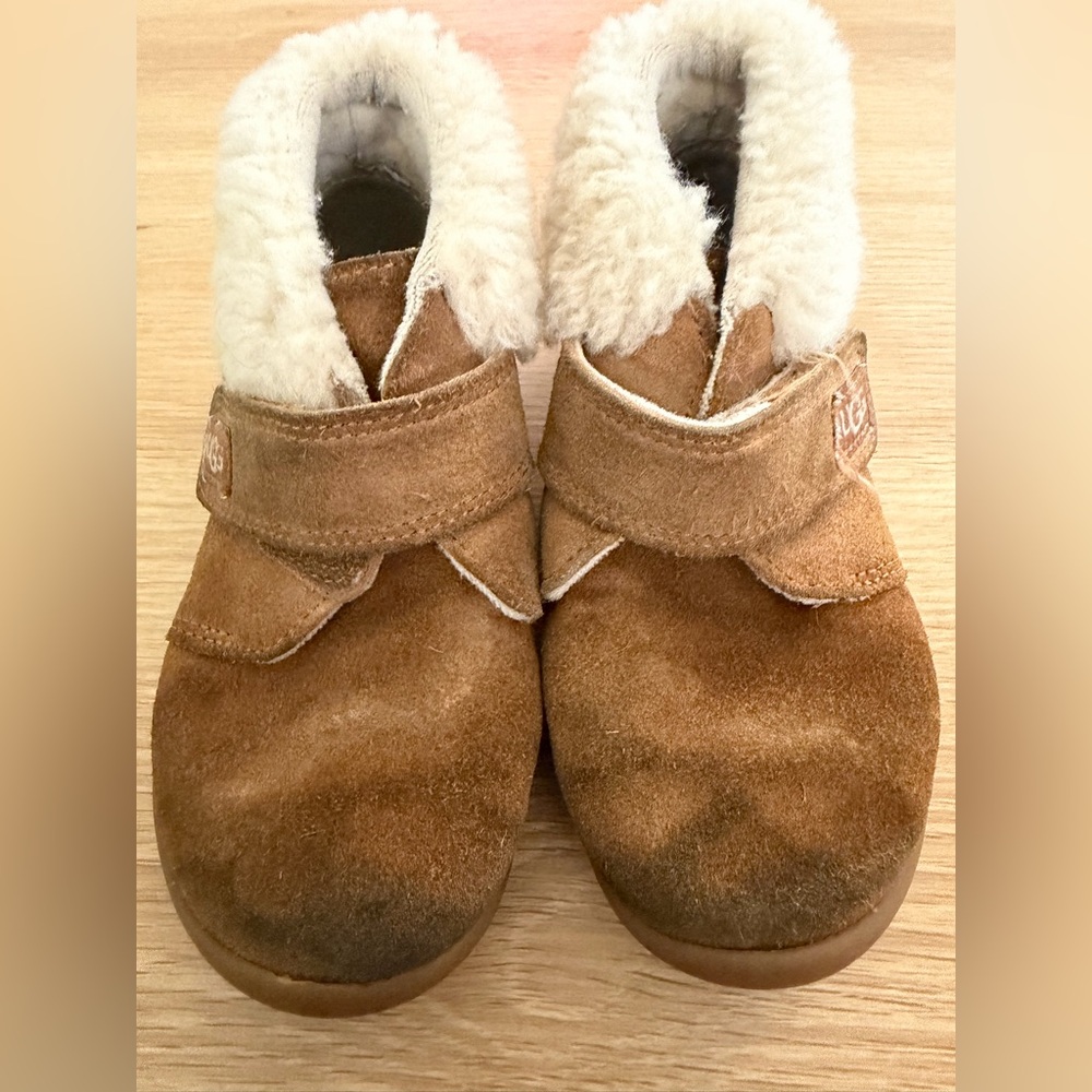 Classic Brown Uggs Boots